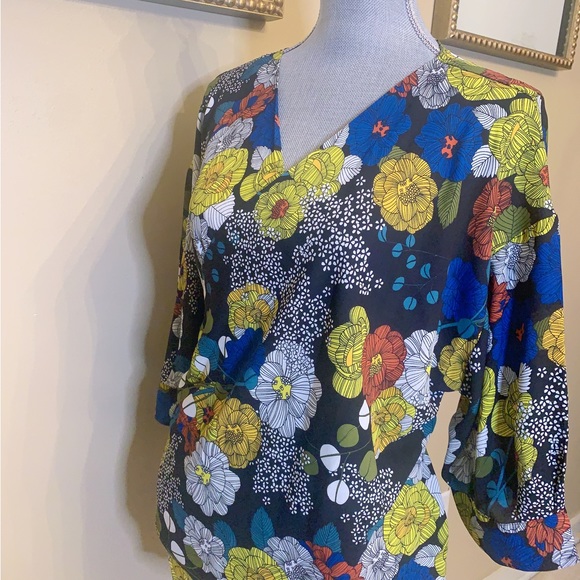 Violet+Claire Wrap Around Blouse Sz. XL - Picture 5 of 7